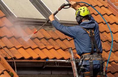 Démoussage et hydrofuge de toiture à Augne