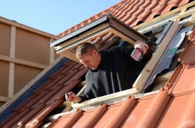 Pose de fenêtres de toit Velux à Augne